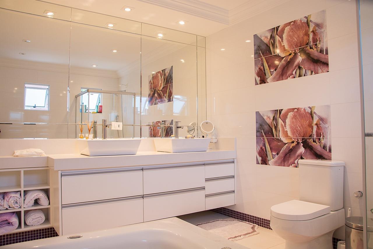 Inspiratie en tips voor het renoveren van jouw badkamer met moderne materialen en stijlvolle accessoires